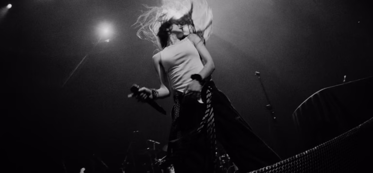 SOFIA ISELLA releases new EP, ‘I’m camera .’ during world tour